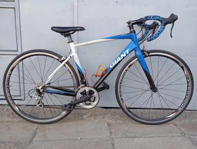 Giant Defy