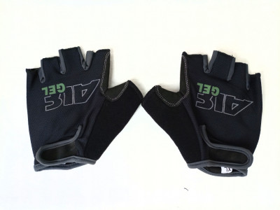 AIE gel gloves