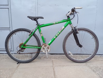 Trek 830